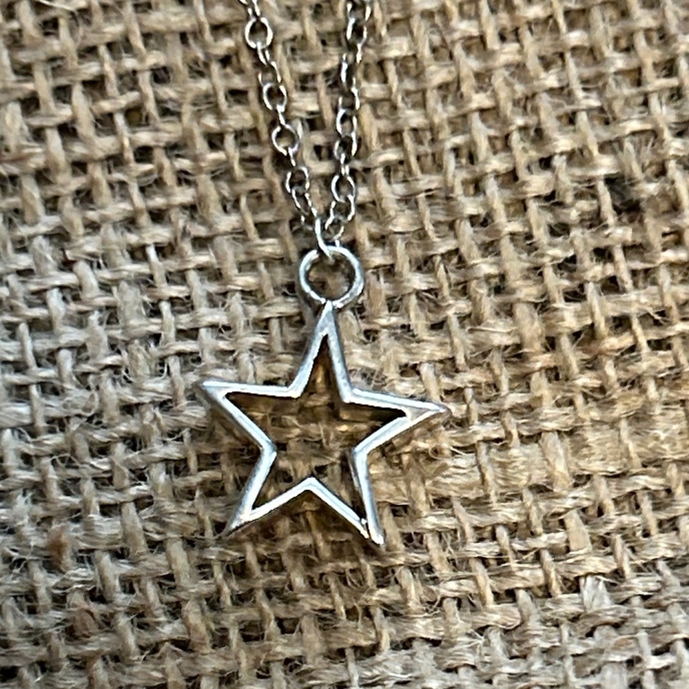 Silver Star Pendant Necklace